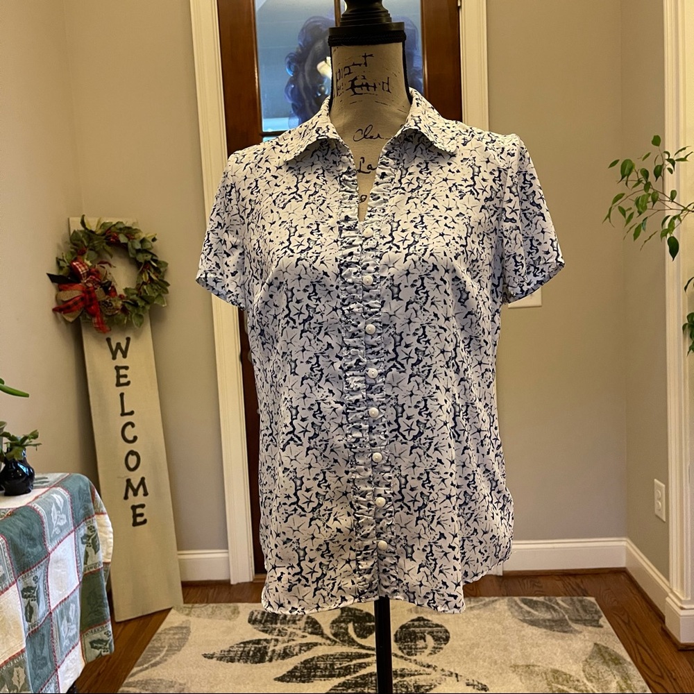 Short sleeved top